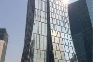 Disewakan Office Space 300m2    di Sequis Tower, Sudirman CBD 