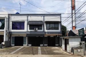 Disewakan Ruko  Gandeng , 2 lantai  , luas 232m2 di Jl. Benda Raya , Jakarta Selatan