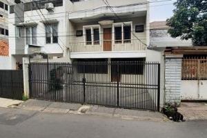 Dijual Rumah 3 lantai  Untuk Kantor,  Kost  di Tebet Dalam, Jakarta Selatan 
