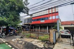 Disewakan  Bangunan 2,5 Lantai , Luas 750m2 di Jl. Minangkabau , Manggarai