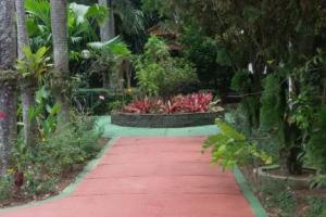 Dijual Tanah dan Bangunan di Jln. Inpres, Bojongkerta, Bogor Selatan