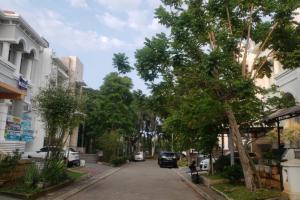Disewakan Rumah di Flamboyan Golf, BGM PIK, Jakarta Utara