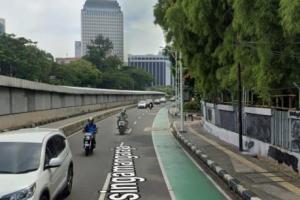 Dijual Rumah Tua di Jl. Sisingamangaraja, Kebayoran Baru, Jakarta Selatan
