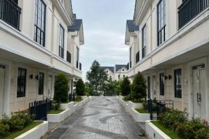 Dijual Rumah di Cluster Margonite, Lavon 2 Swancity, Tangerang