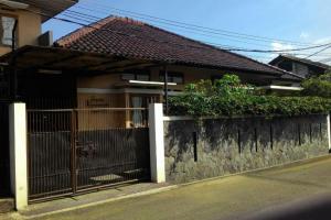 Dijual Rumah Kembar Selatan 1