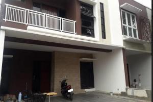 Rumah Asri dan Nyaman di Cipayung Jakarta Timur 